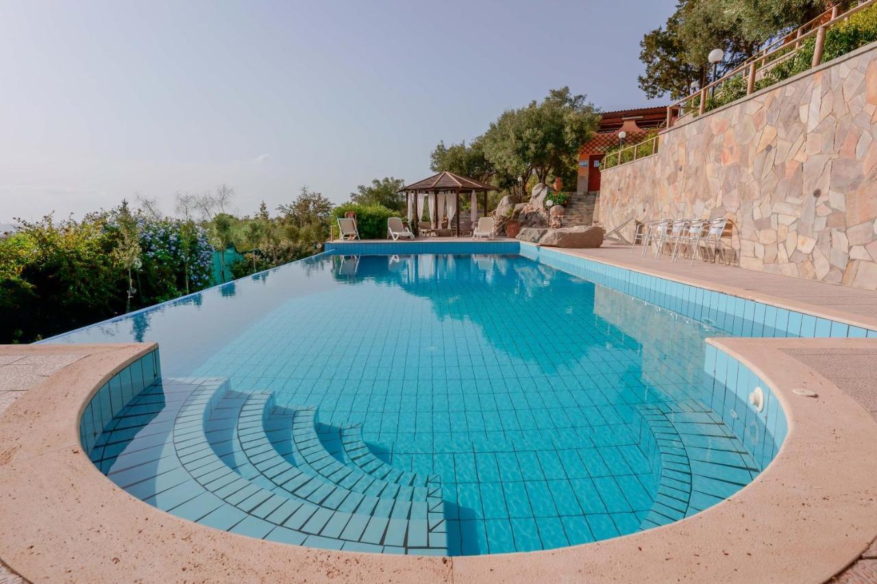 Cedri 14 Guest House Capitana Ngoại thất bức ảnh